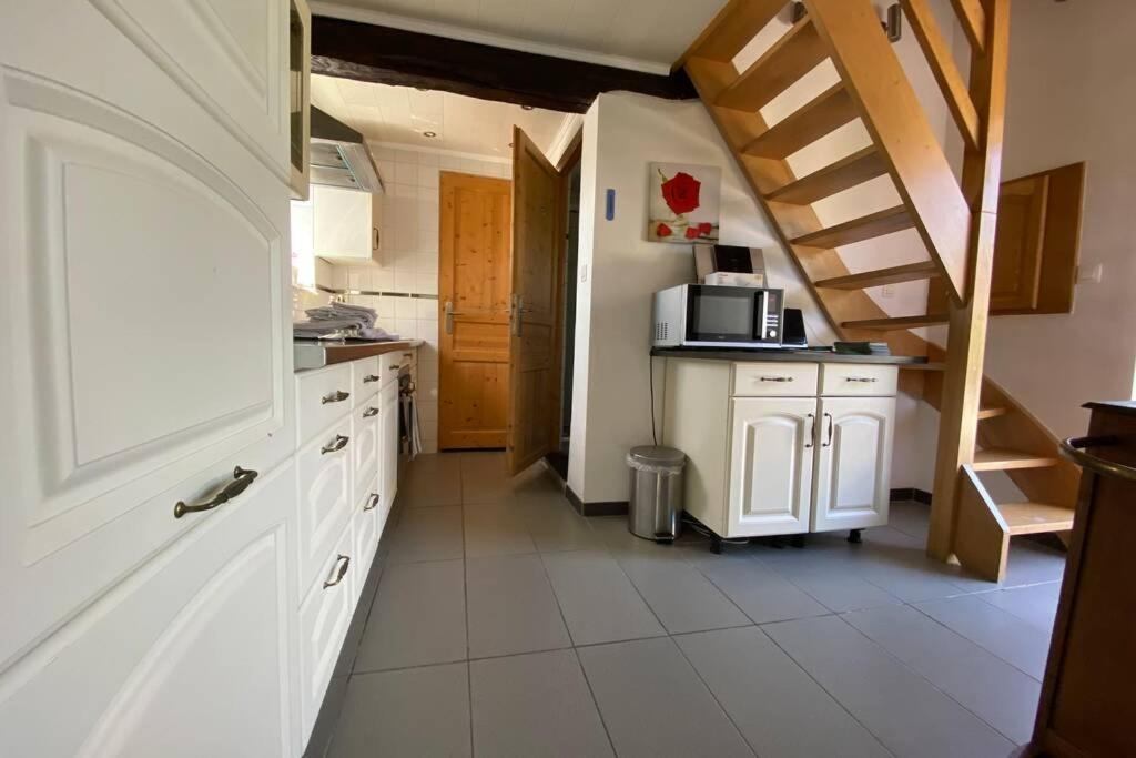 La Petite Maison Bienne-lez-Happart Extérieur photo